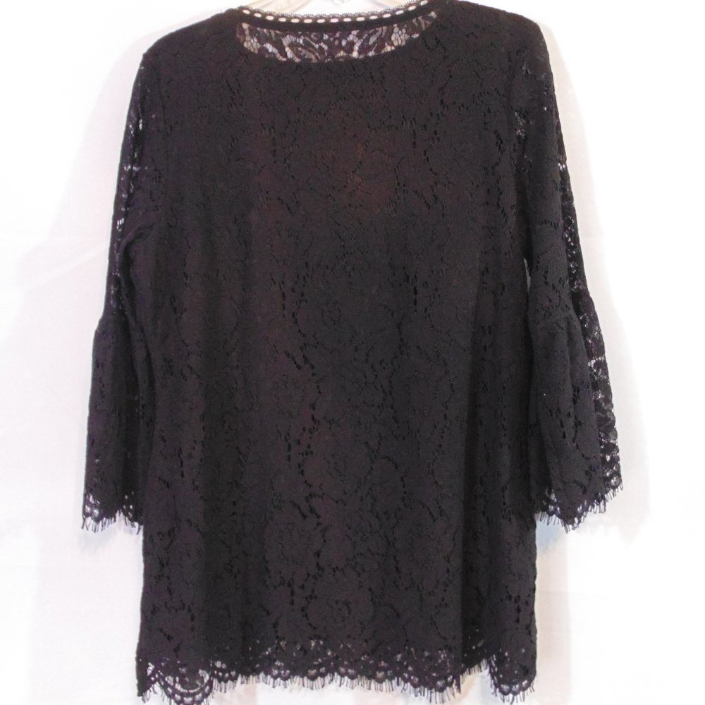 Isaac Mizrahi Live Lace top with fringe hems Medium - Picture 3 of 3